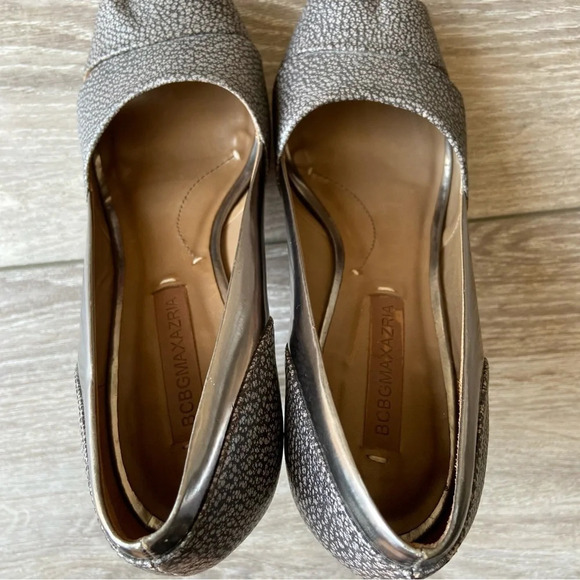 BCBGMAXAZRIA Pebbled Leather Peep Toe Platform Pumps - Picture 10 of 15